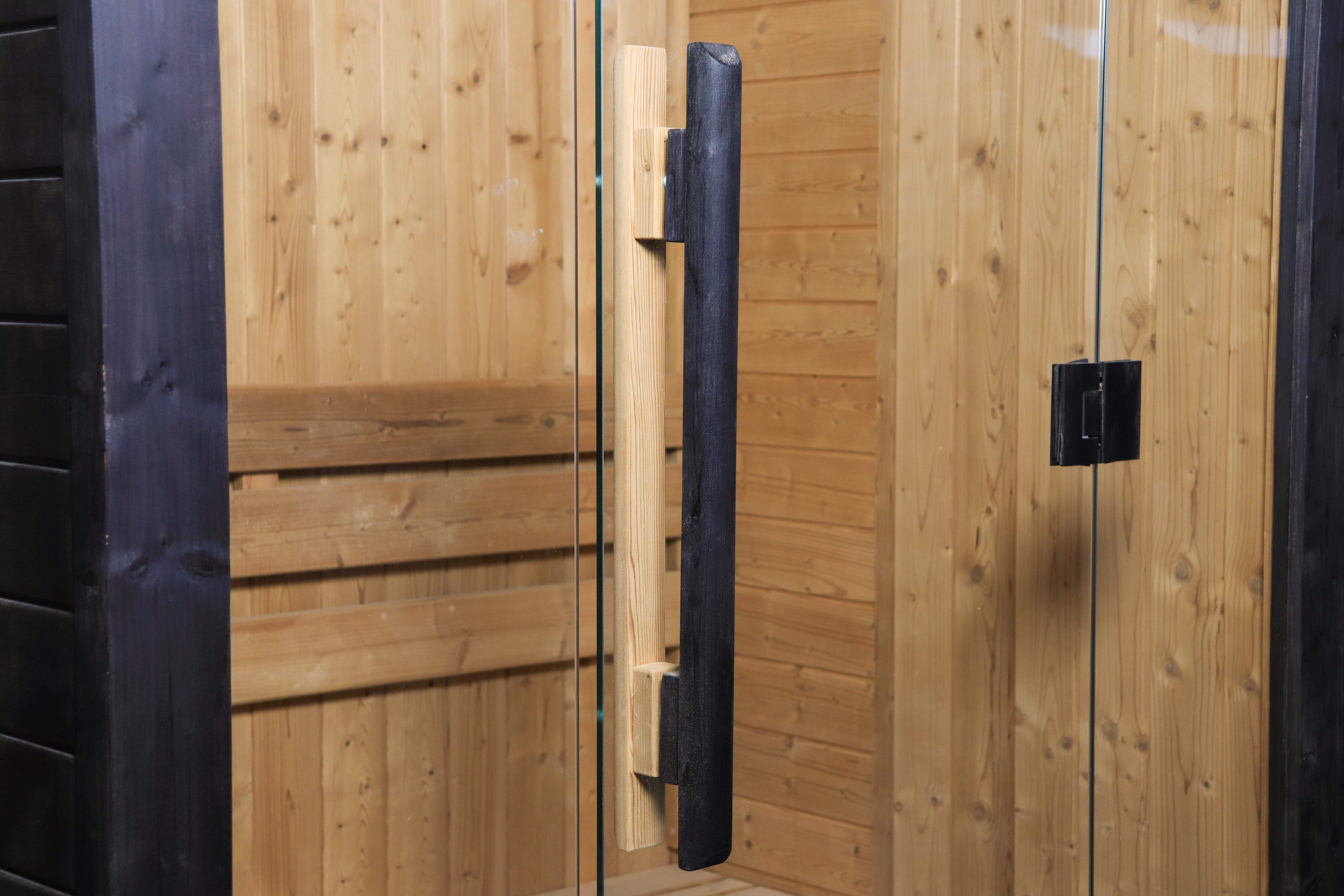 Traditional Indoor Sauna — 150 × 90 × 210 cm view 2