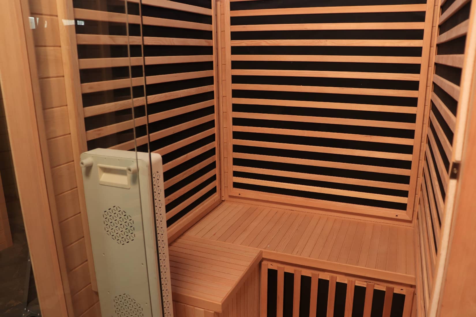 Far-Infrared Indoor Sauna — 120 × 90 × 190 cm view 2